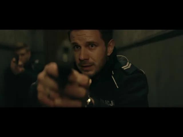 Reżyser filmu Pętla: Kto stoi za kultowymi wersjami?