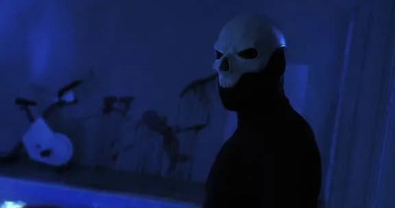 Basen horror: najstraszniejsze filmy i opowiadania, które przerażają