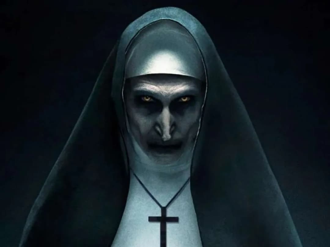 Film Zakonnica: Mroczne tajemnice klasztoru w horrorze