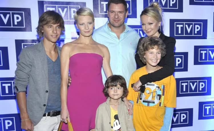 Zarobki aktorów Rodzinki.pl: Kwoty, które szokują widzów
