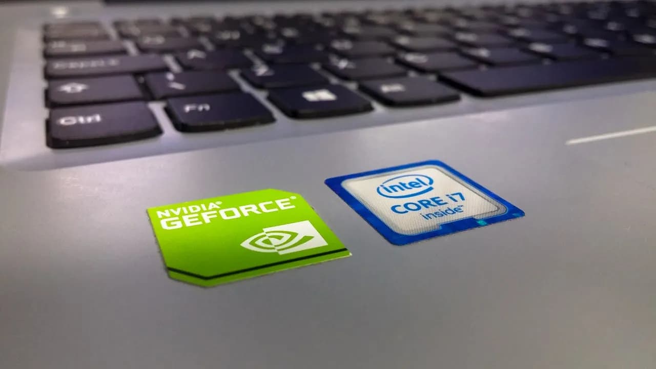 Historia procesorów Intel. Zobacz, jaką drogę przeszły